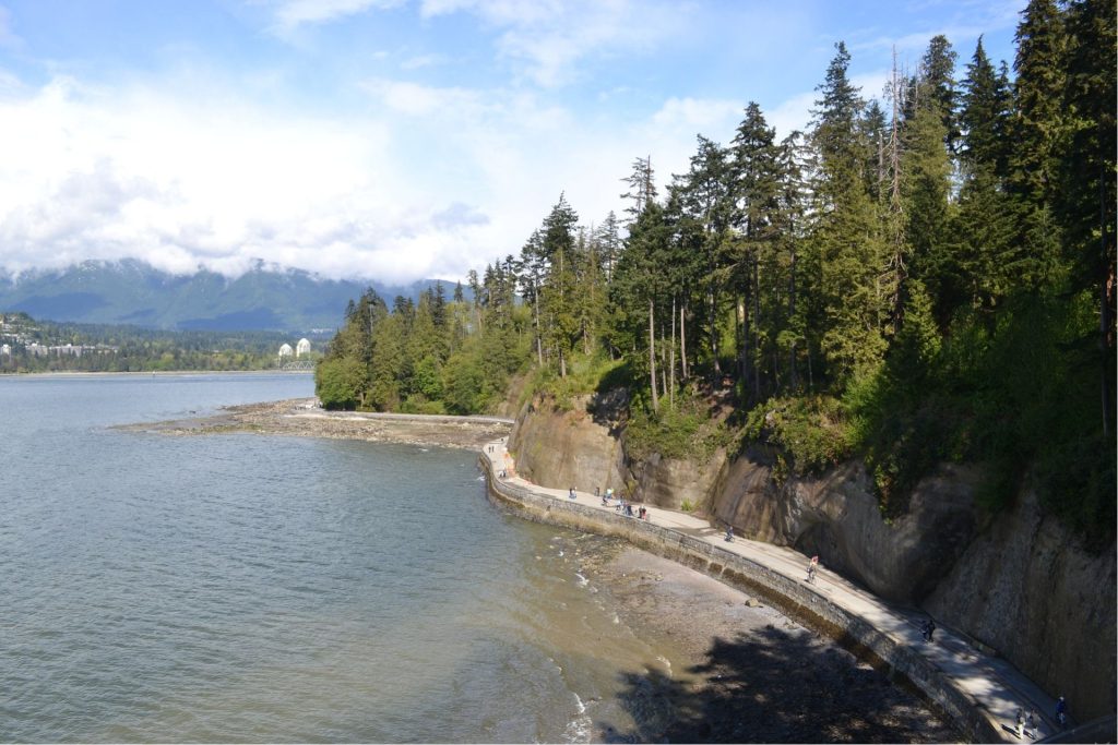 BgSummer-Bucket-List-the-Stanley-Park-Seawall